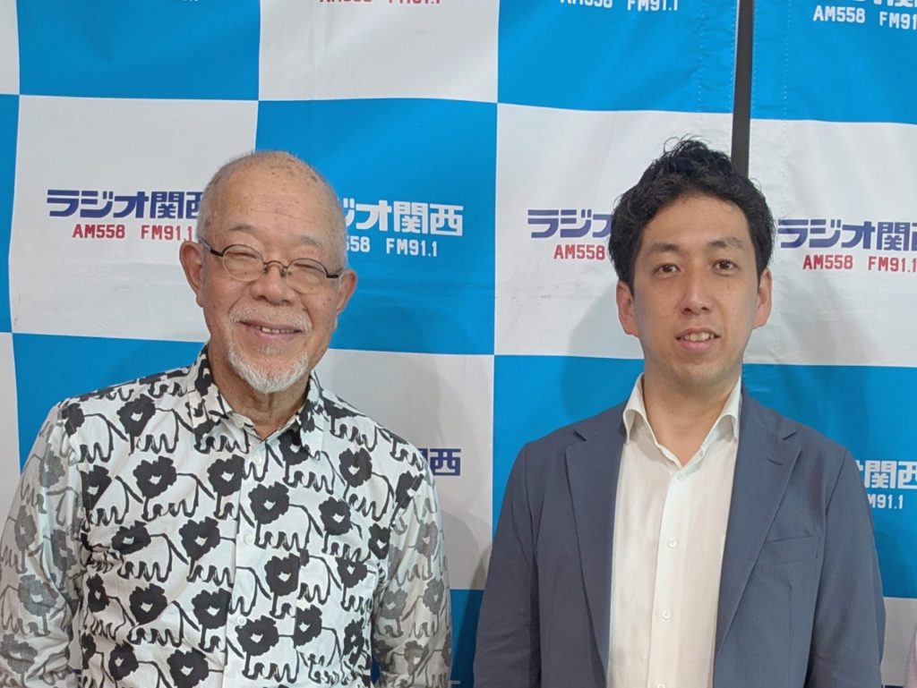 【写真右：株式会社日東社 専務取締役 大西潤さん　左：パーソナリティの谷五郎】