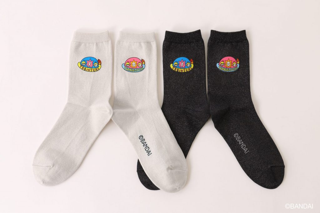 「ラメプリントクルーソックス」（ラメグレー ／ラメブラック　1760円）