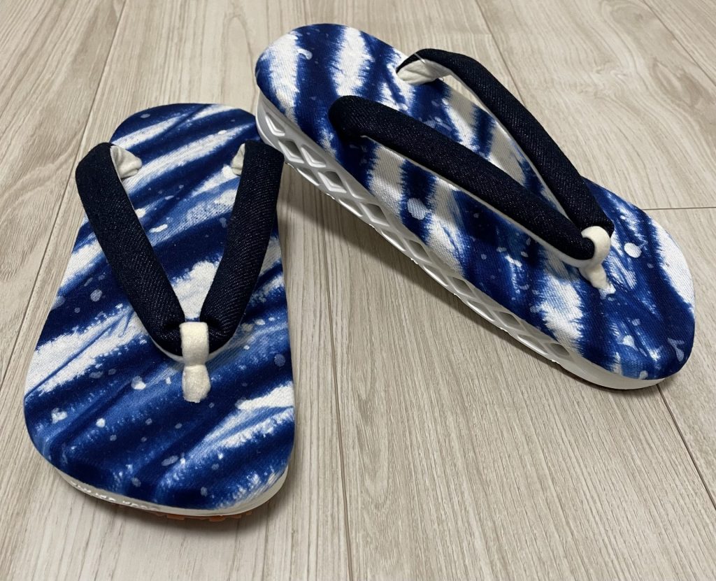 普段着にも合わせやすい雪駄「大和工房 cross」