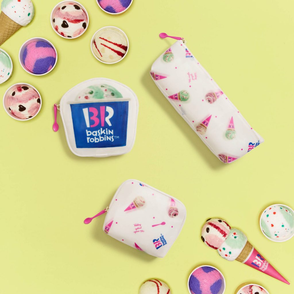 「ダイカットポーチ」（2200円）、「ハブラシポーチ」 （1650円）、「ティッシュケースポーチ」（2200円）