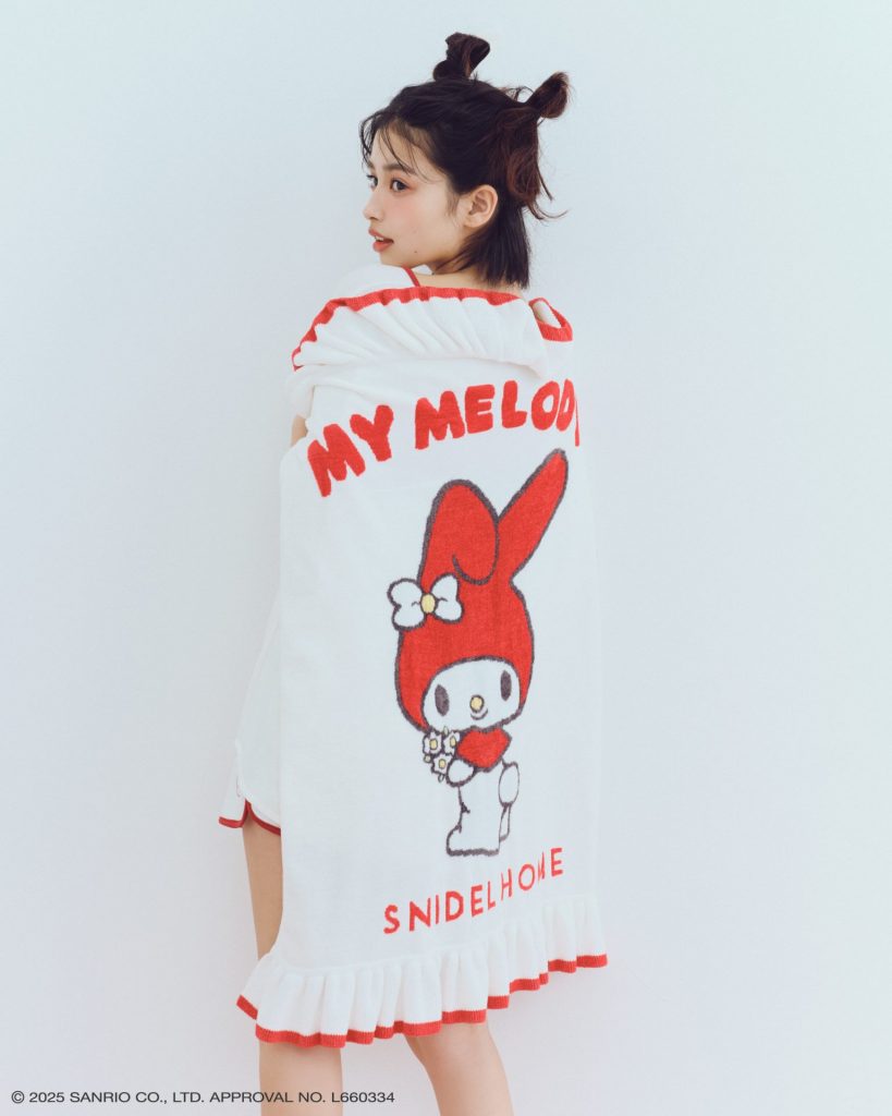 「ブランケット」（8140円）(C) '25 SANRIO CO., LTD. APPR. NO. L660334