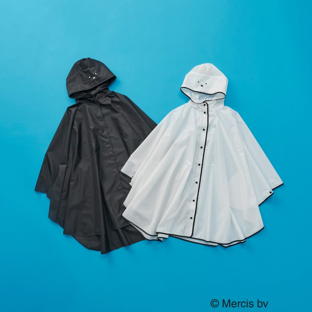 ポケッタブルレインポンチョ（6600円）