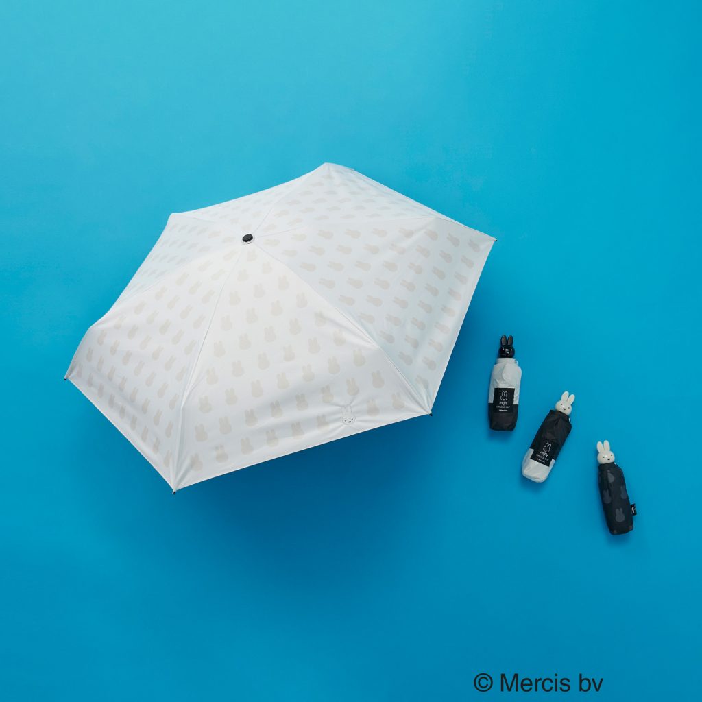 晴雨兼用折りたたみ傘（4979円）