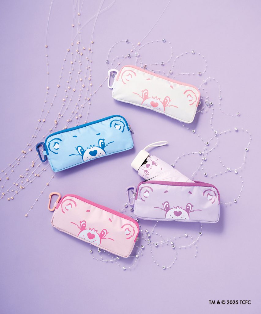 キャラクターごとに異なる表情をモチーフにした専用ケースつき