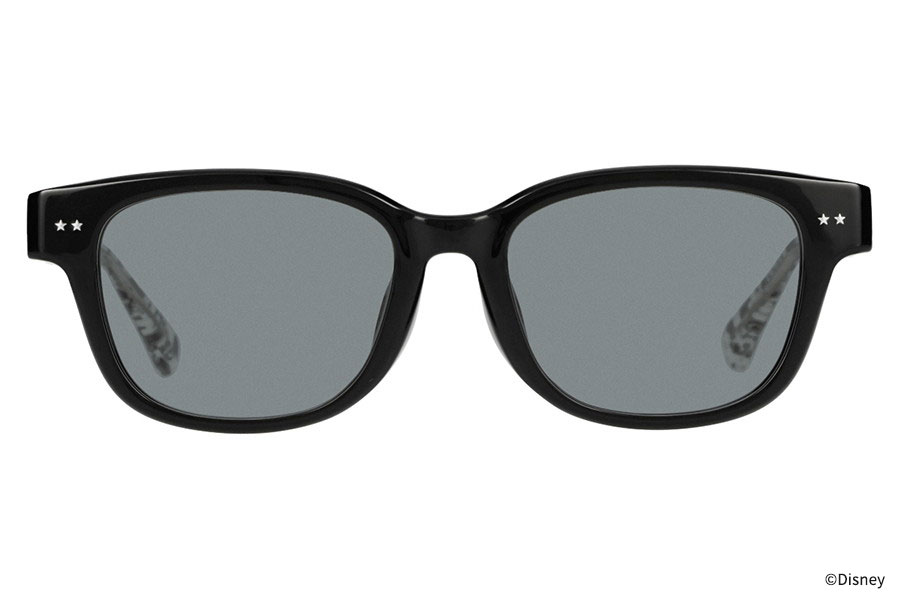 レンズカラーはグレー