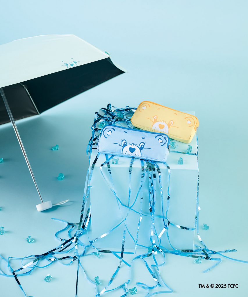 折りたたみ日傘（全6色 3300円）