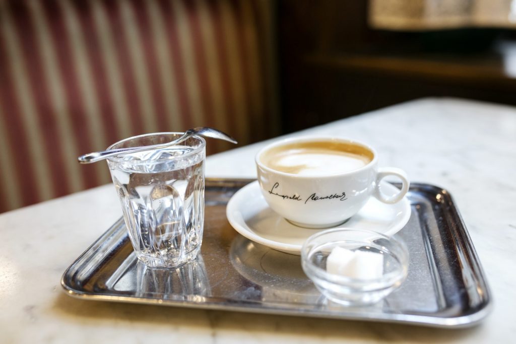 メランジェとお水　Austria Tourism / Harald Eisenberger