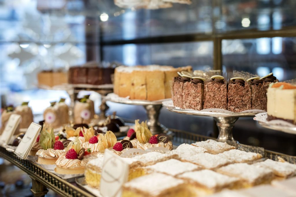 カフェ・デーメルのケーキ　Austria Tourism / Harald Eisenberger