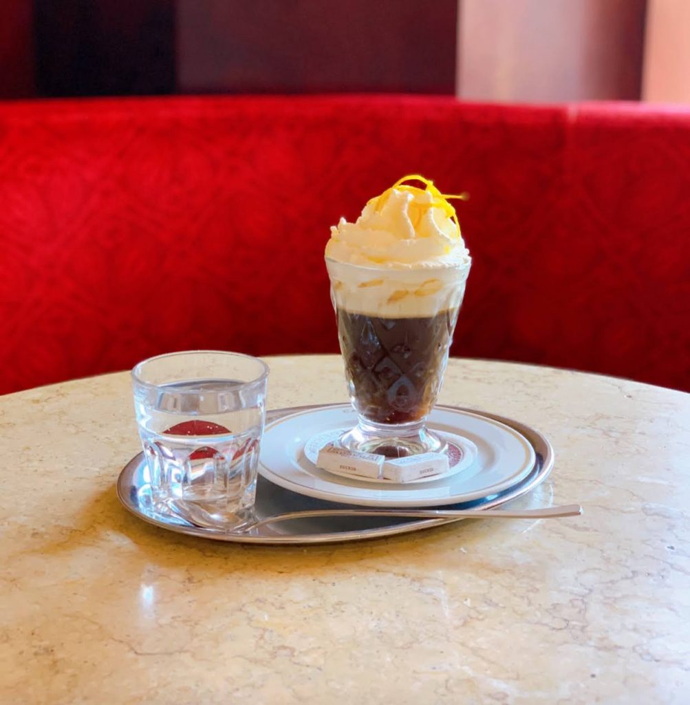 マリア・テレジア（オレンジリキュール入りのコーヒー。酔っぱらうくらいアルコールが強い）　Austria Tourism / Tokyo