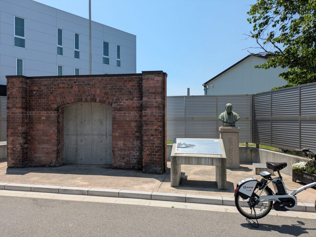 飾磨津物揚場跡周辺に残るレンガ造建物