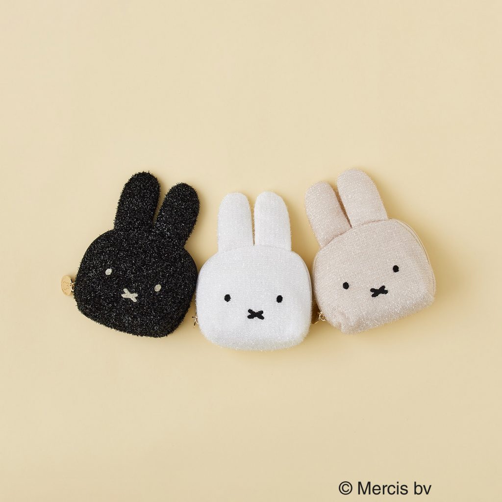 【miffy】「シェル型キラキラフェイスポーチ」(3479円)
