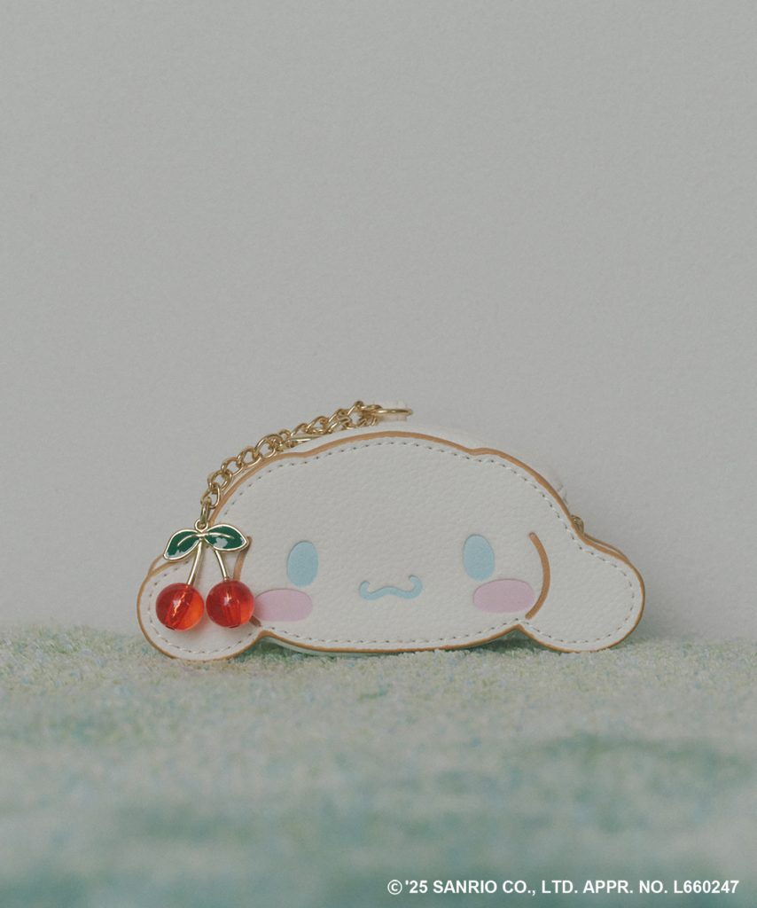 VIS【シナモロール】VIS別注フェイスミニポーチ（3289円　WEB・一部店舗限定）