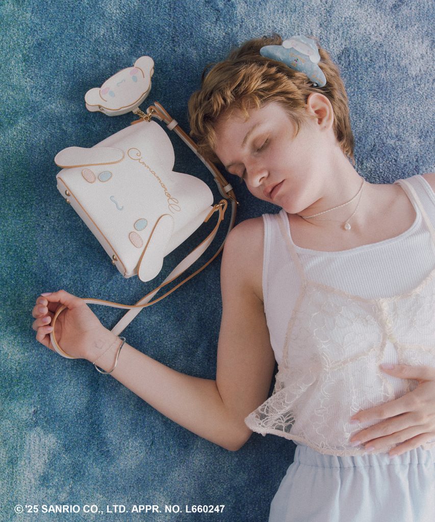 「シナモロール×VIS」初コラボ！人気の「ハートカットバッグ」など全12アイテムが登場