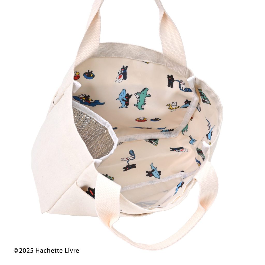 「リサとガスパール×カフェ・ド・クリエ 2025サマーバッグ」オリジナルトートバッグ（幅約33cm×高さ22cm×マチ12cm）　(C)2025 Hachette Livre