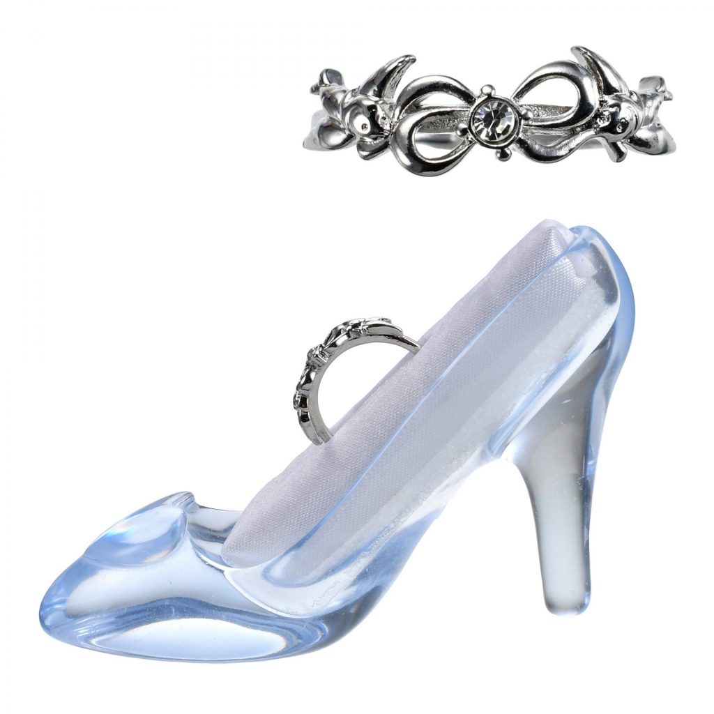 「青い鳥 指輪・リング ホルダー付き」（4900円）(C)Disney