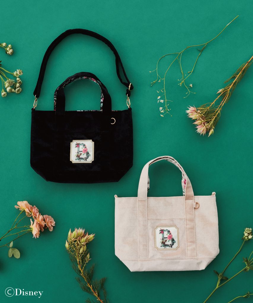 「Bambi/リバーシブル2Wayトート」（カラー：Light Pink/Black　9900円）