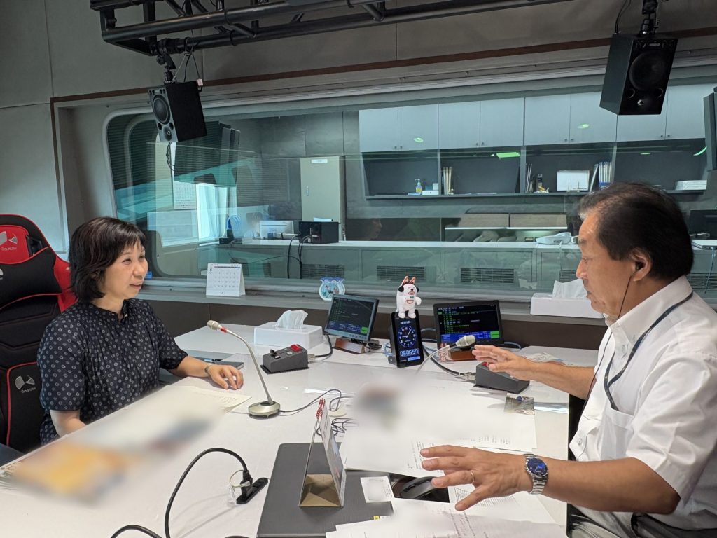 「ものづくり企業が集積する阪神南地域で、企業同士のマッチングに力を入れていく」と語る阪神南県民センター・團野センター長（左）