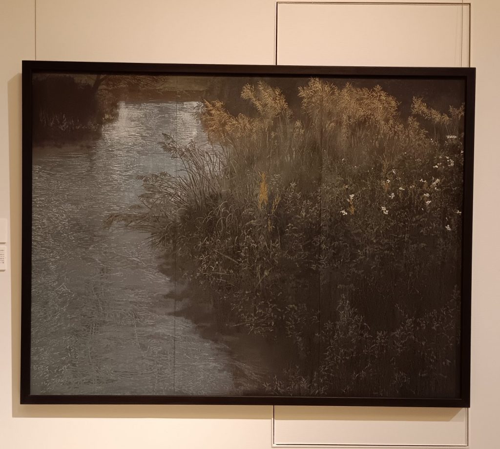 『水光』平成19年（2007）　綿布着色　京都市立芸術大学芸術資料館蔵