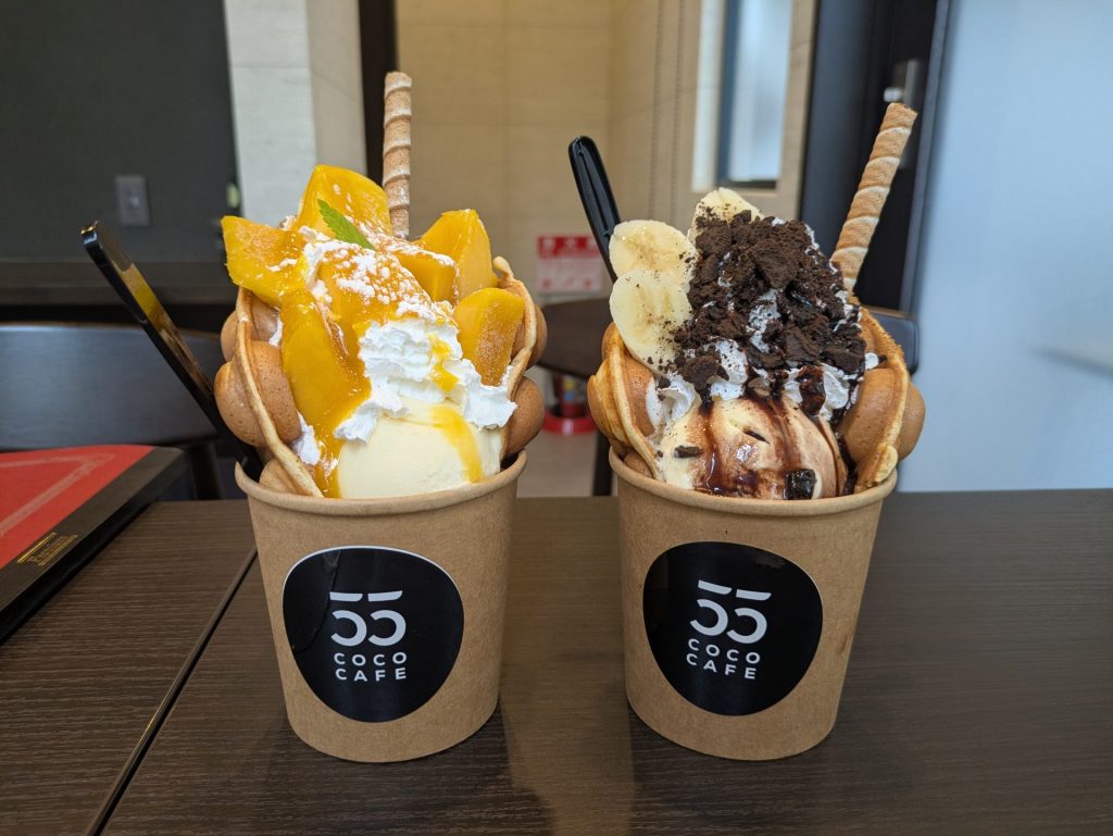 バブルワッフル　その季節旬の果物のフレーバーも期間限定で登場する