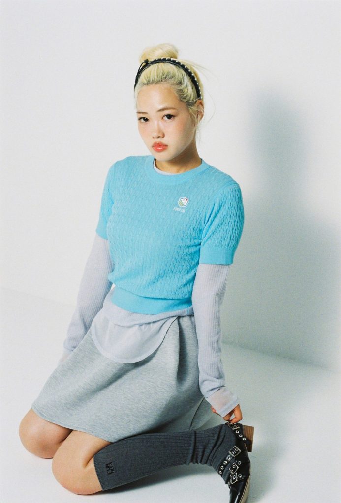 「FRESH PUNCH ハーフスリーブニット」（1万7600円）