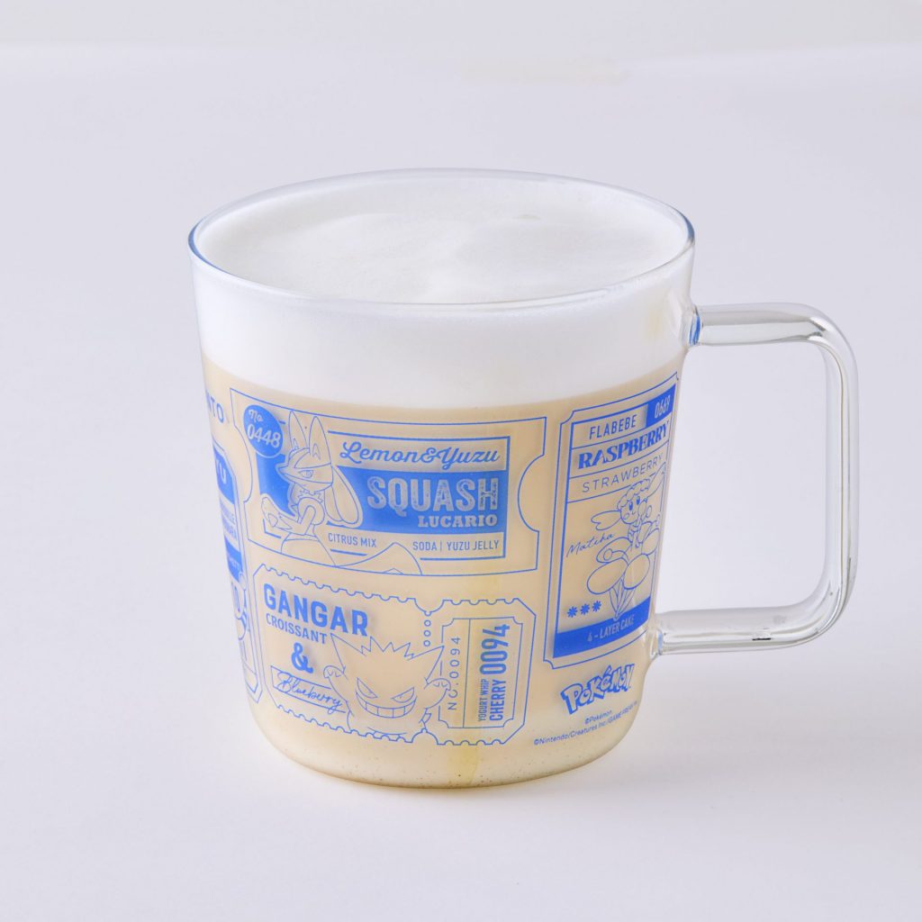 ポケモンオリジナル耐熱ガラスマグカップ（3080円）　(C)2025 Pokemon. (C)1995-2025 NintendoCreatures Inc.GAME FREAK inc.