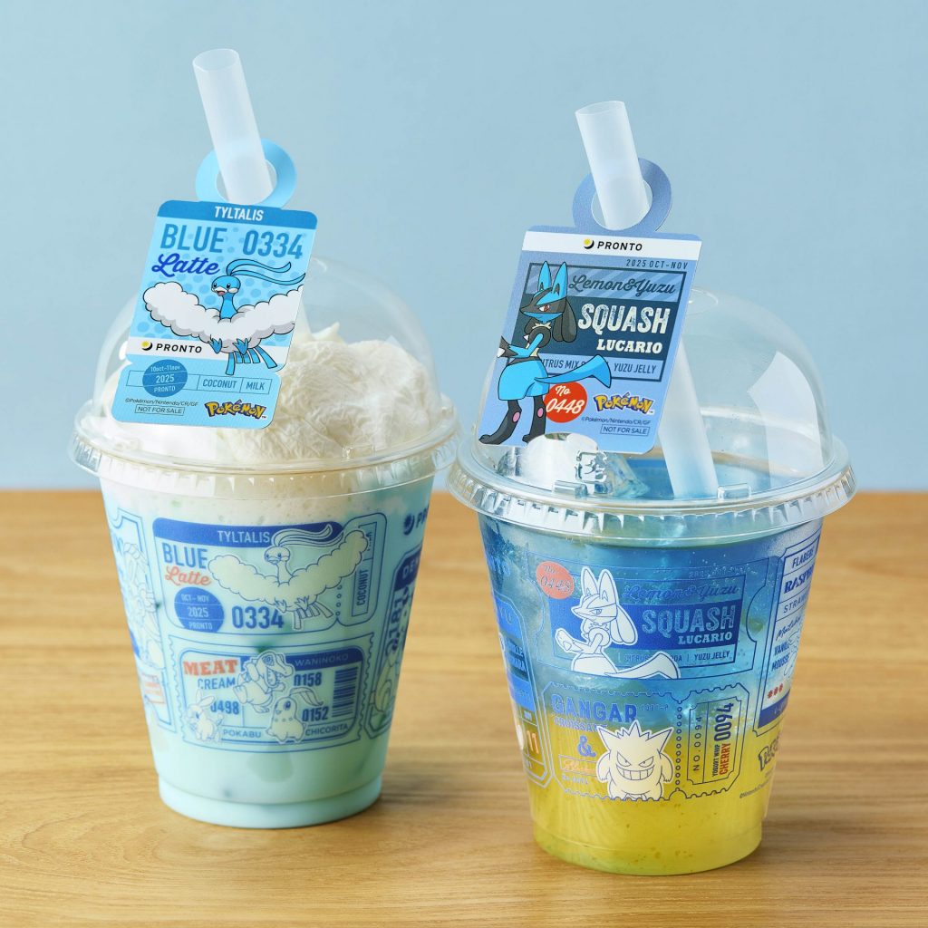 左）チルタリスのココナッツブルーラテ、右）ルカリオのゆずレモンスカッシュ（各990円）　(C)2025 Pokemon. (C)1995-2025 NintendoCreatures Inc.GAME FREAK inc.