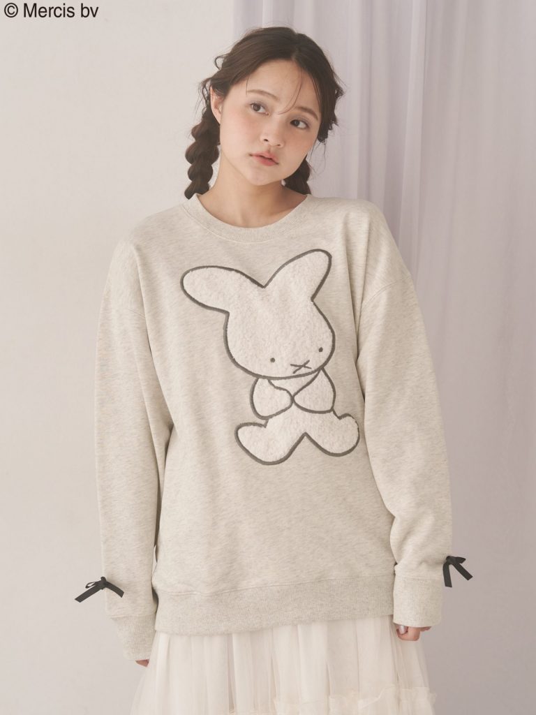 もこもこナインチェスウェット（9350円）