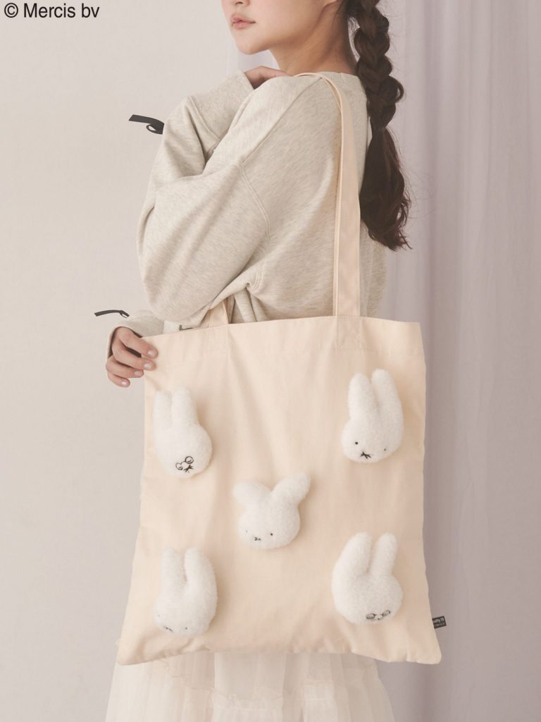 もこもこナインチェfamily bag（8800円）