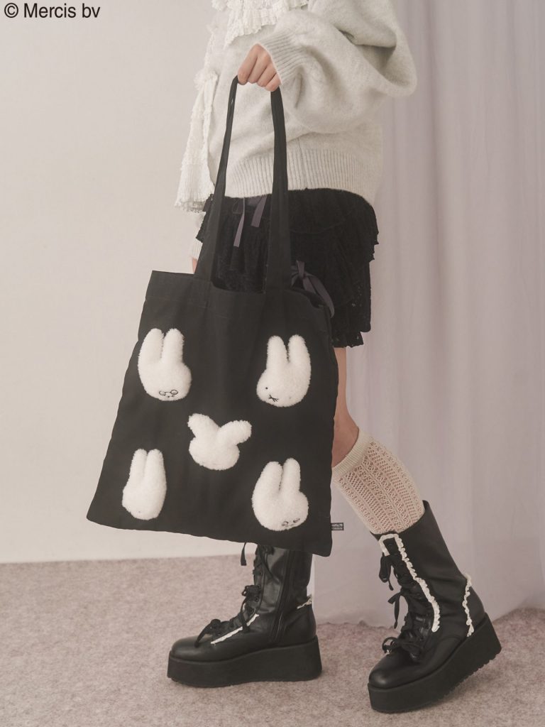 もこもこナインチェfamily bag（8800円）