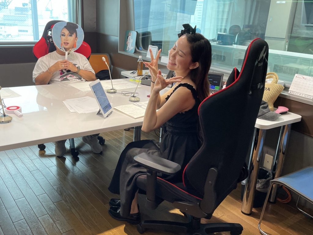 ドラァグクイーンのサマンサ・アナンサとネオ昭和アーティストの阪田マリン