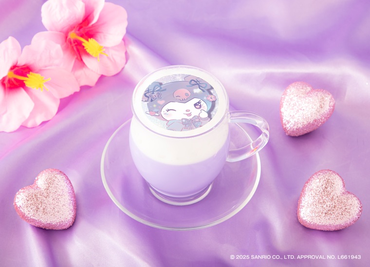 ラテにも降臨☆クロミさま♡（890円） (C)2025 SANRIO CO., LTD. APPROVAL NO. L661943