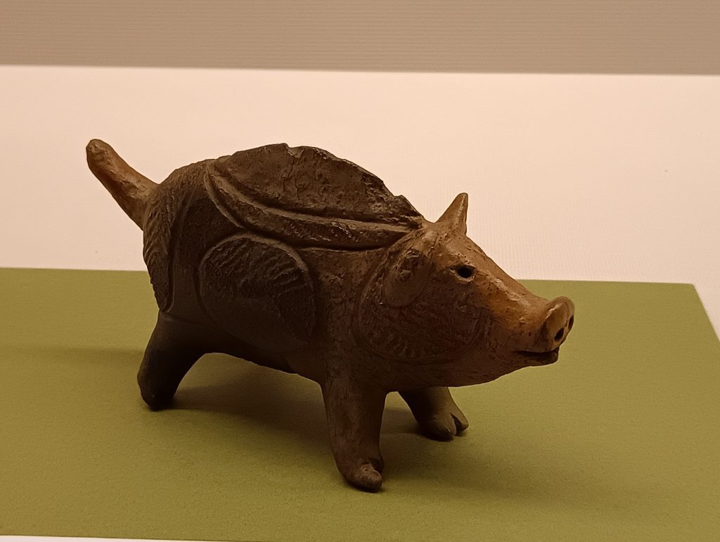 イノシシ形土製品　原資料：重要文化財　東北歴史博物館蔵