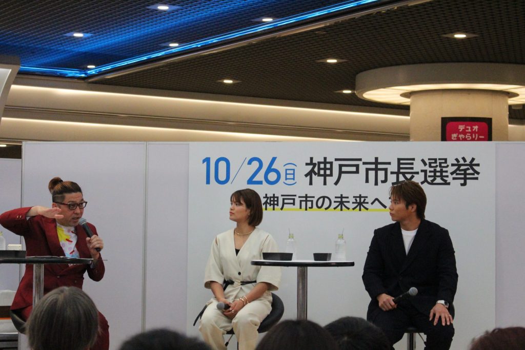 阿部一二三さん（右）と阿部詩さん