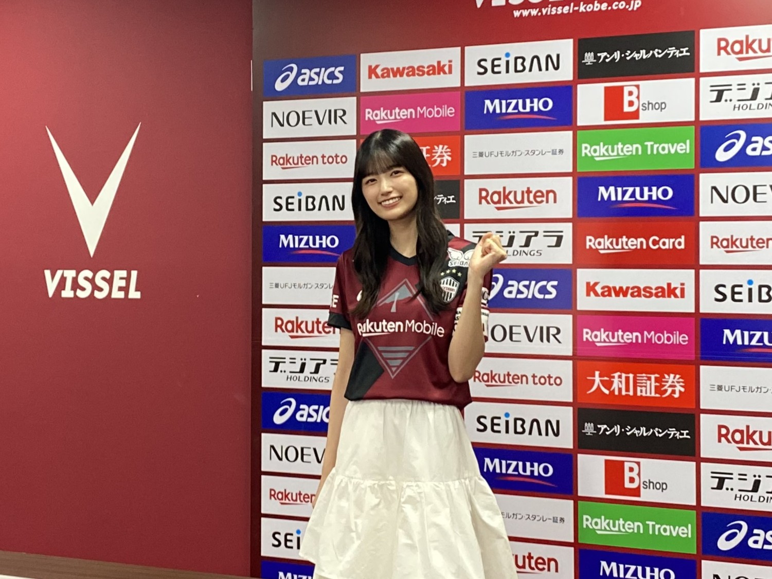 ヴィッセル神戸“勝利の女神”五百城茉央 大事な上位決戦でホームに降臨