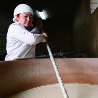 川石光佐さん　（提供：姫路灘菊酒造株式会社）