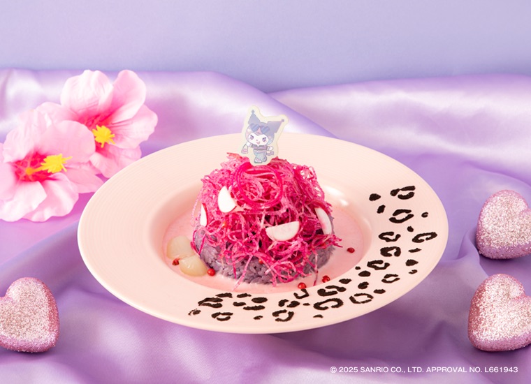 GALカワMAX☆カレー（1590円） (C)2025 SANRIO CO., LTD. APPROVAL NO. L661943