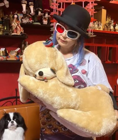 店主の白昼夢ユカさん