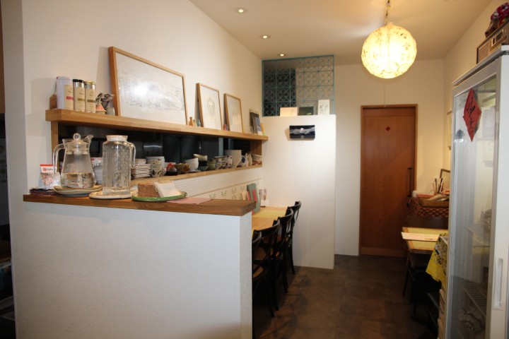 小宇宙食堂の店内