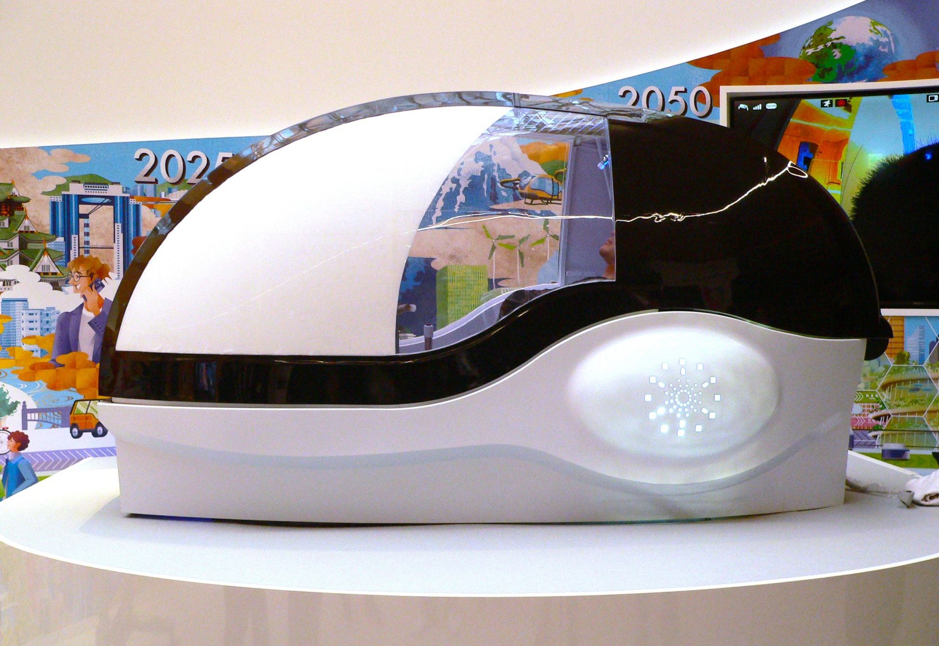 カプセル型人間洗濯機”遂に一般普及「売るつもりなかった製品」が販売