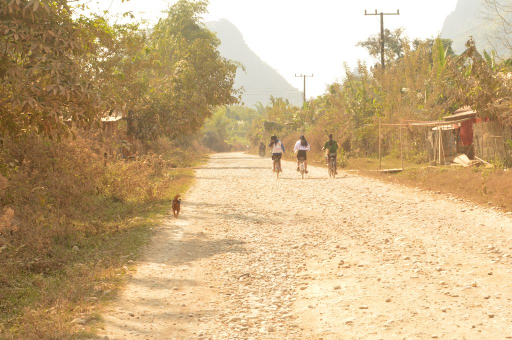 ラオスの村の様子（イメージ）