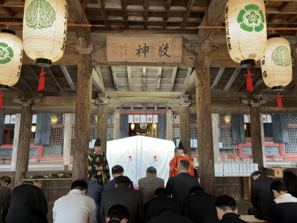 大絵馬奉納の神事の様子