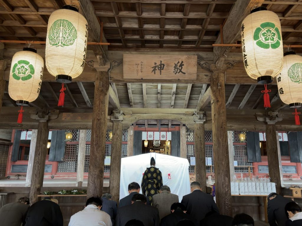 大絵馬奉納の神事の様子