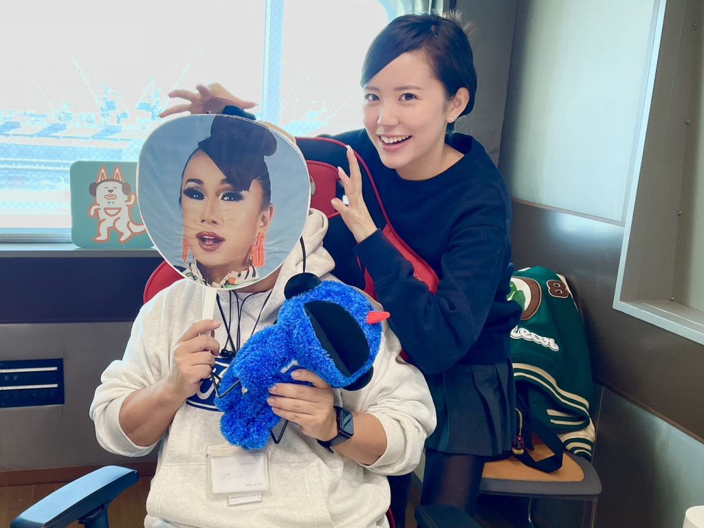 ドラァグクイーンのサマンサ・アナンサとネオ昭和アーティストの阪田マリン