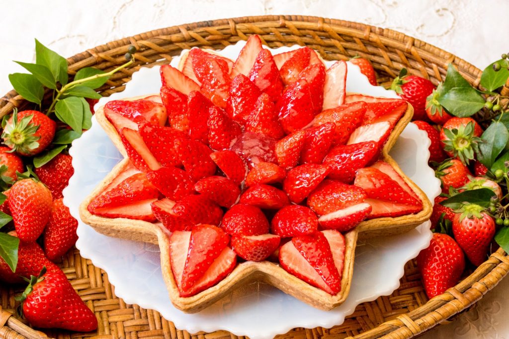 「静岡県産“きらぴ香”のタルト」（piece　1890円、whole　27cm　1万5120円）　販売期間：2025年12月26日（金）～2月15日（日）