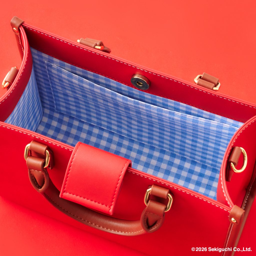 裏地にはギンガムチェックの生地を使用。