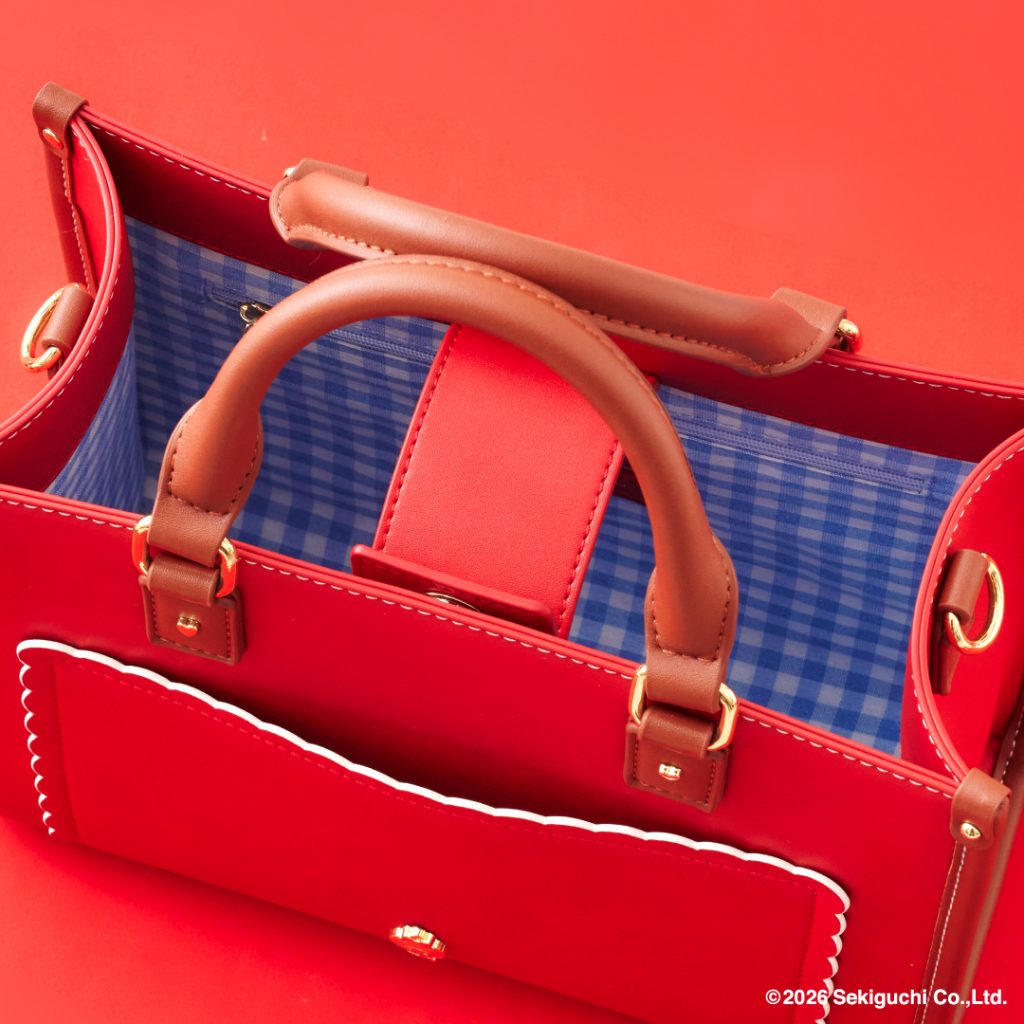 裏地にはギンガムチェックの生地を使用。