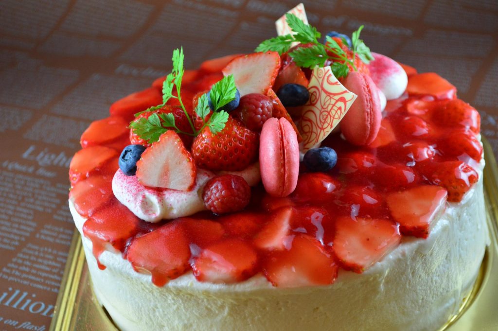 父・憲男さんの撮影したケーキの写真　提供：パティスリール・クール）