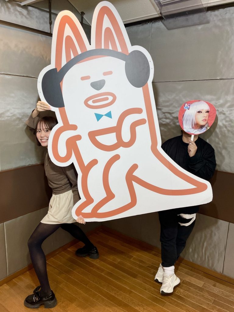 ドラァグクイーンのサマンサ・アナンサとネオ昭和アーティストの阪田マリン