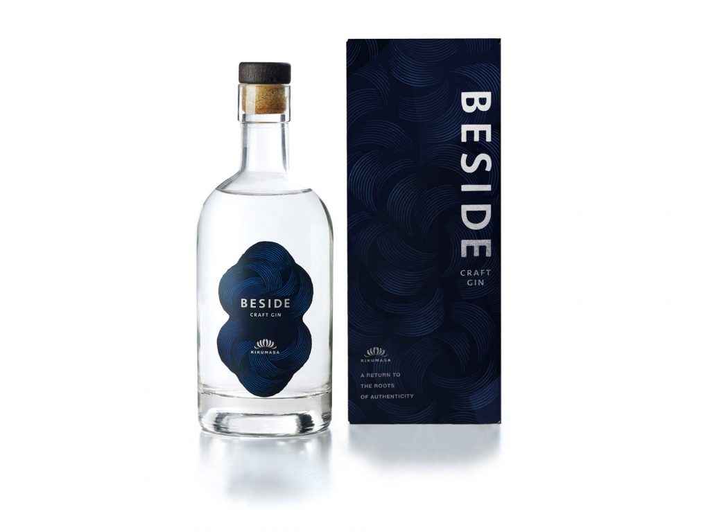 日本酒の老舗・菊正宗酒造が開発したクラフトジン『BESIDE』（画像提供：菊正宗酒造）