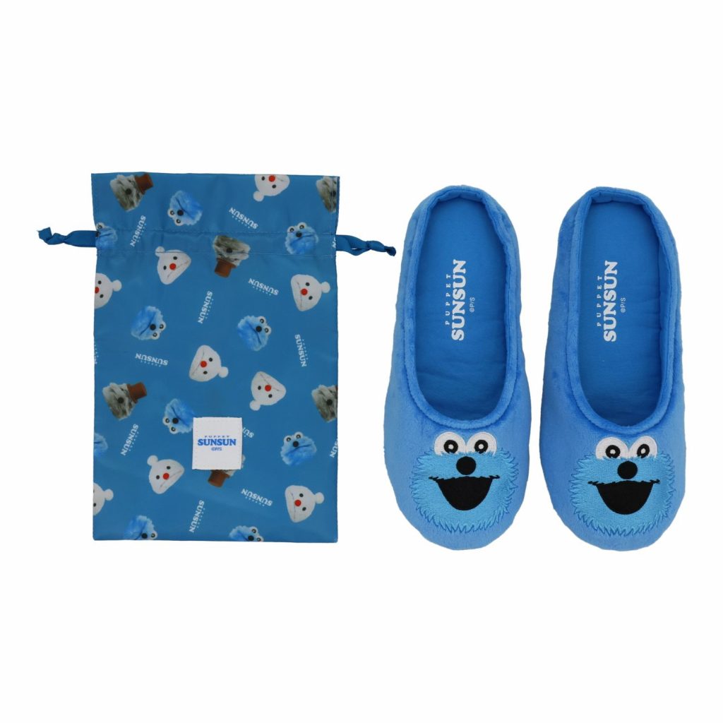 「CL折り畳みスリッパ」（2970円）3月上旬発売予定　(C)PUPPET SUNSUN/PS committee